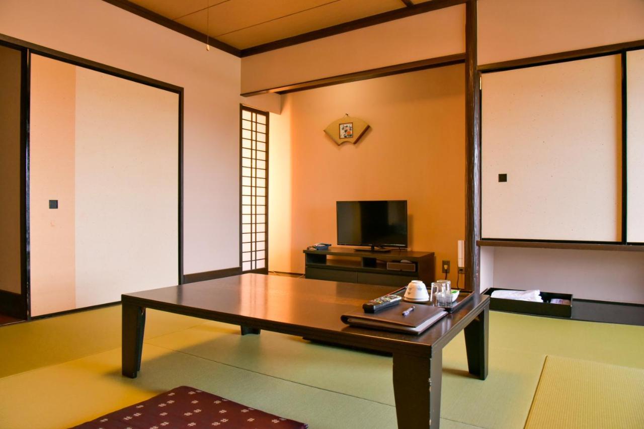 Aso Hotel Exterior photo